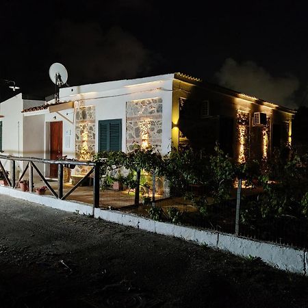Casa Spezzara Villa Santa Domenica  Luaran gambar